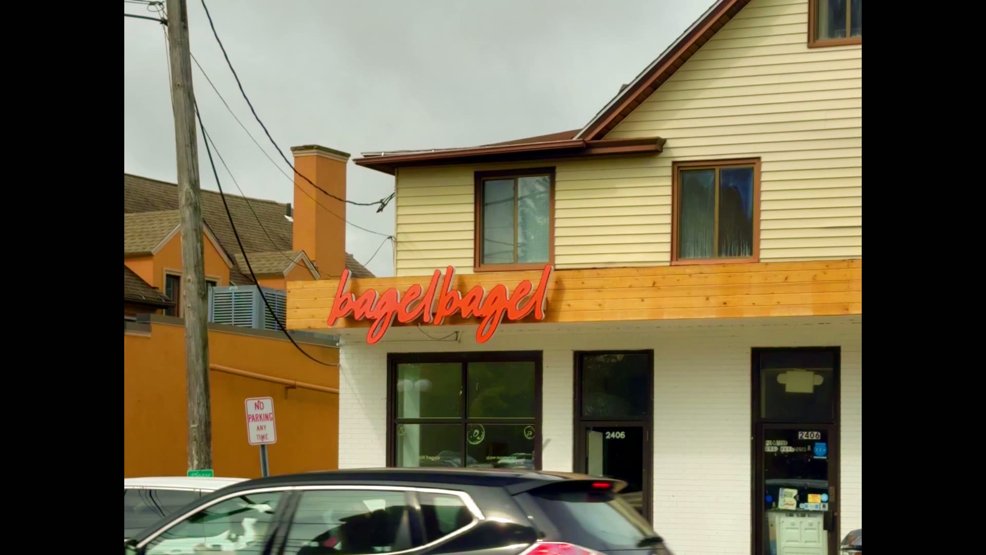the bagel bagel storefront on whitney ave in Hamden, CT
